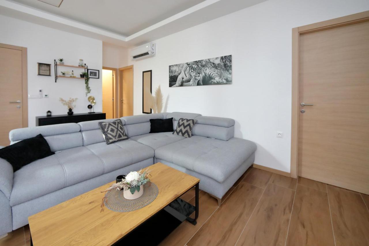 Luxury Apartments Monika Near The Sea With Private Parking Bibinje Exterior foto